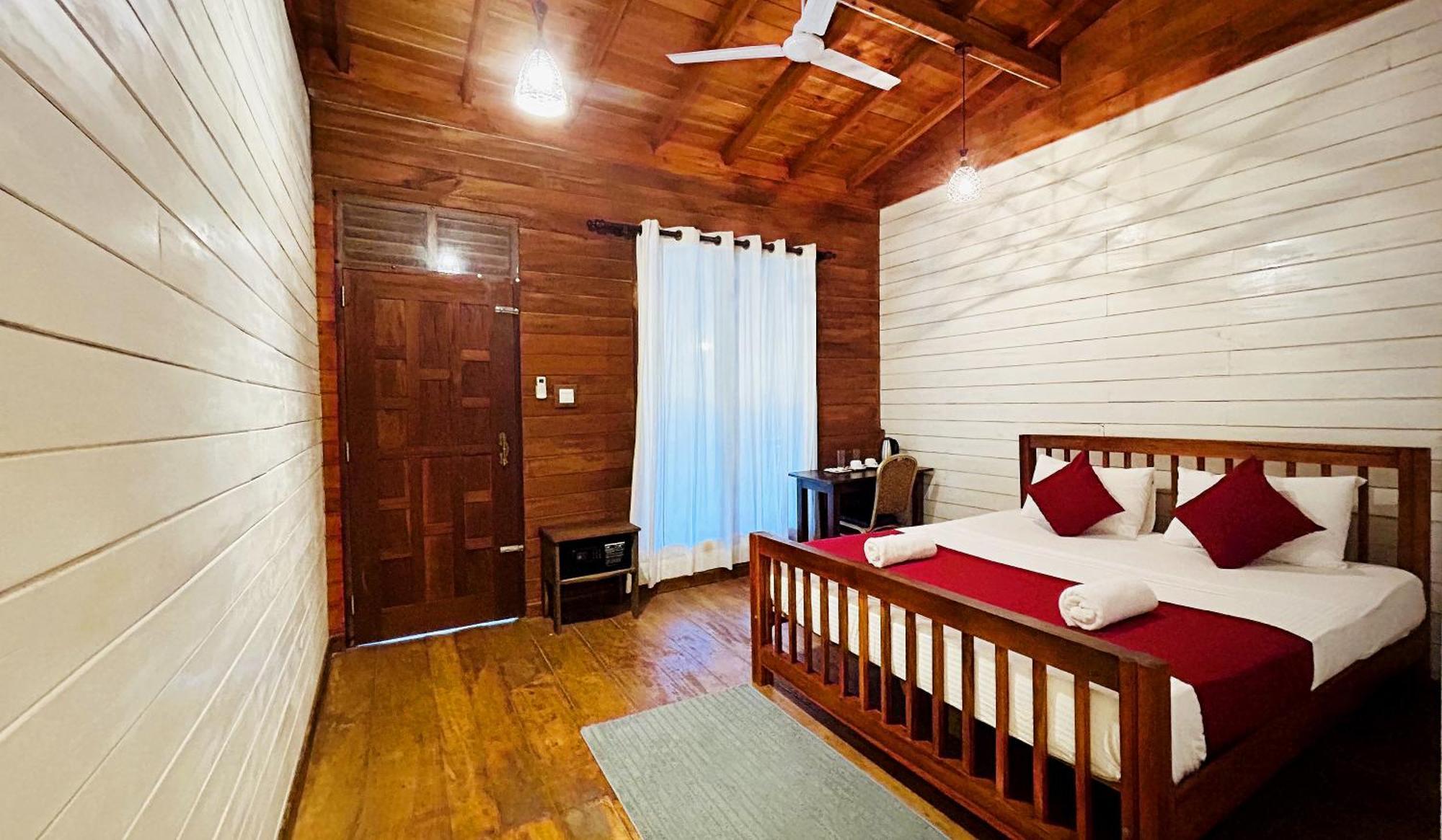 Wood Lodge מיריסה מראה חיצוני תמונה