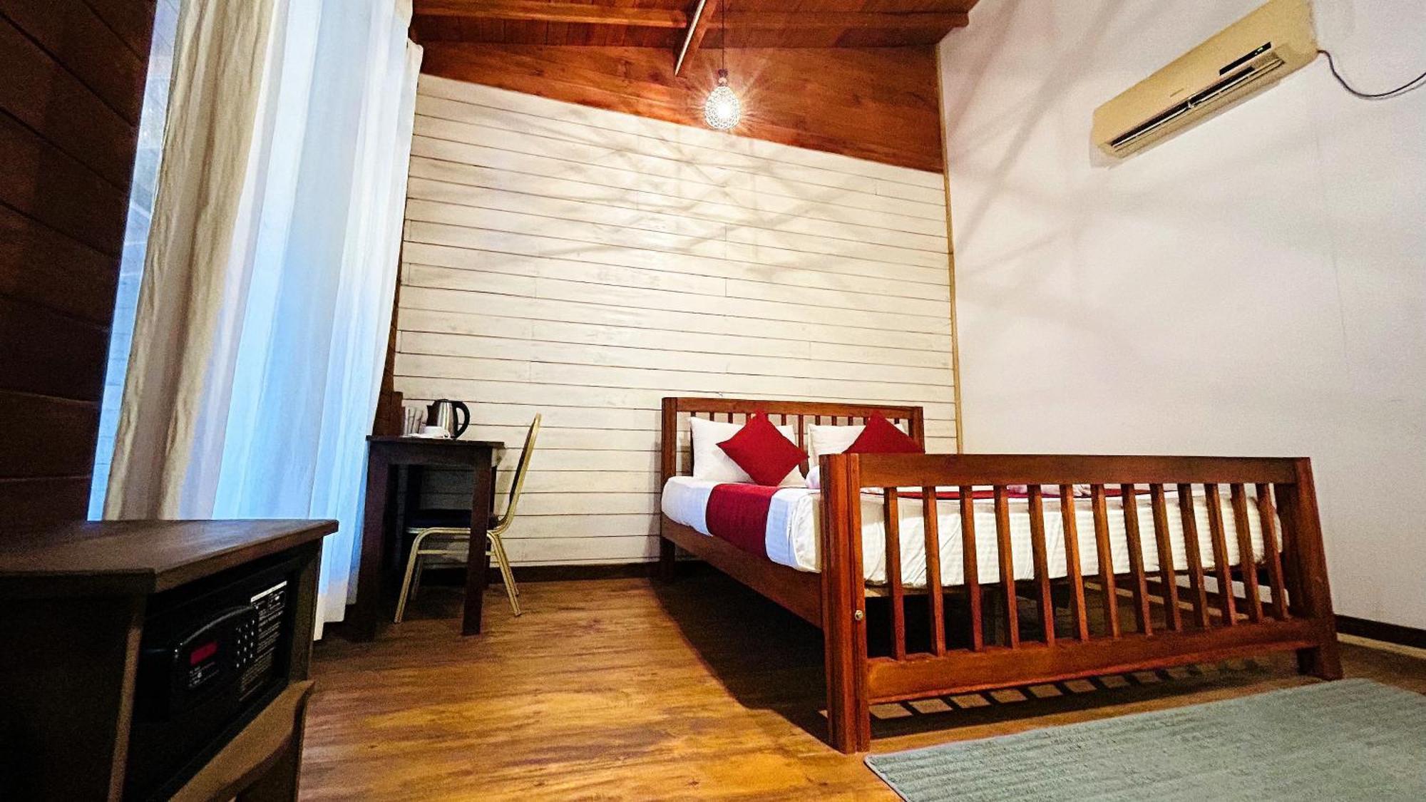 Wood Lodge מיריסה מראה חיצוני תמונה